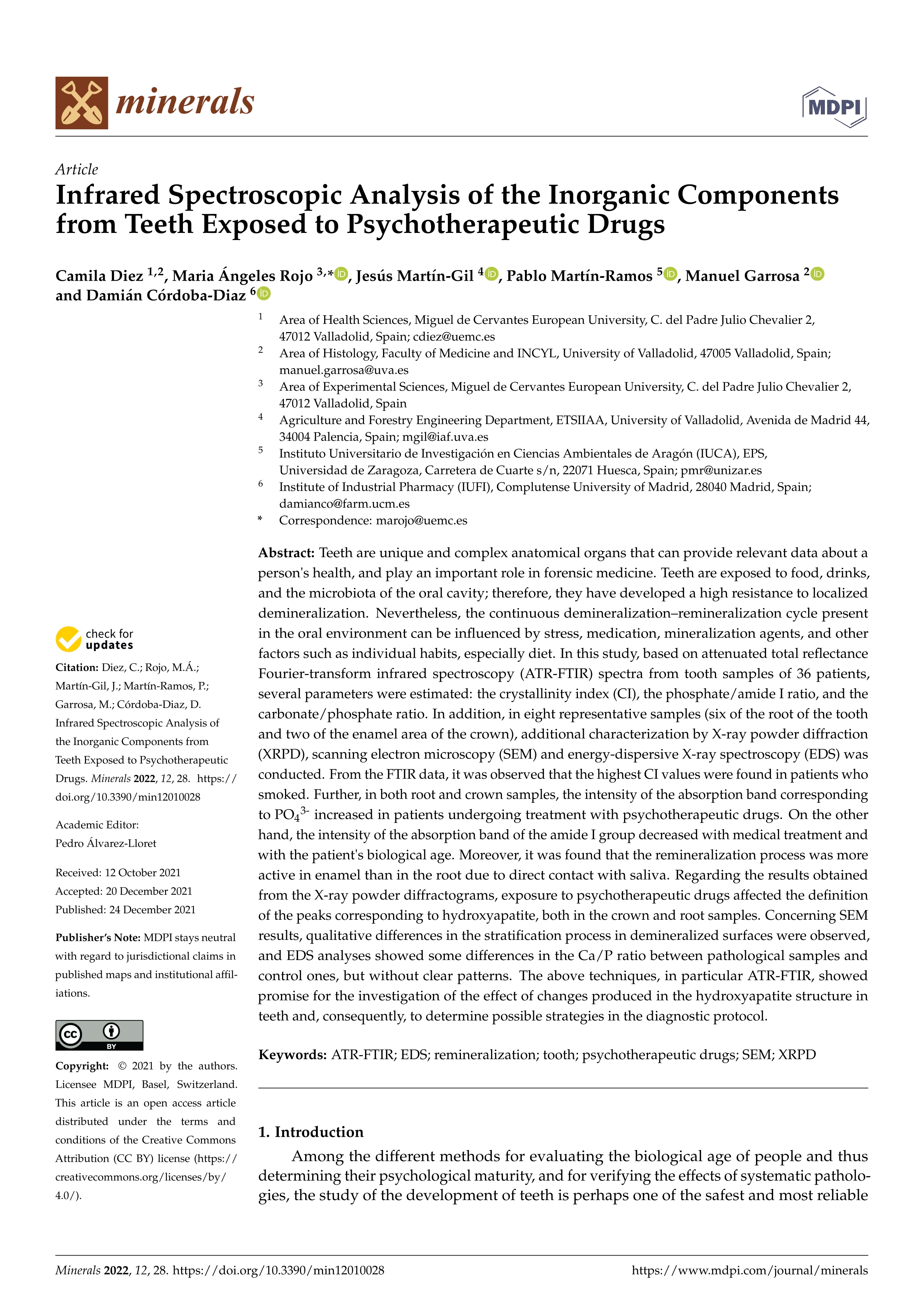 Infrared spectroscopic analysis of the inorganic components from teeth exposed to psychotherapeutic drugs