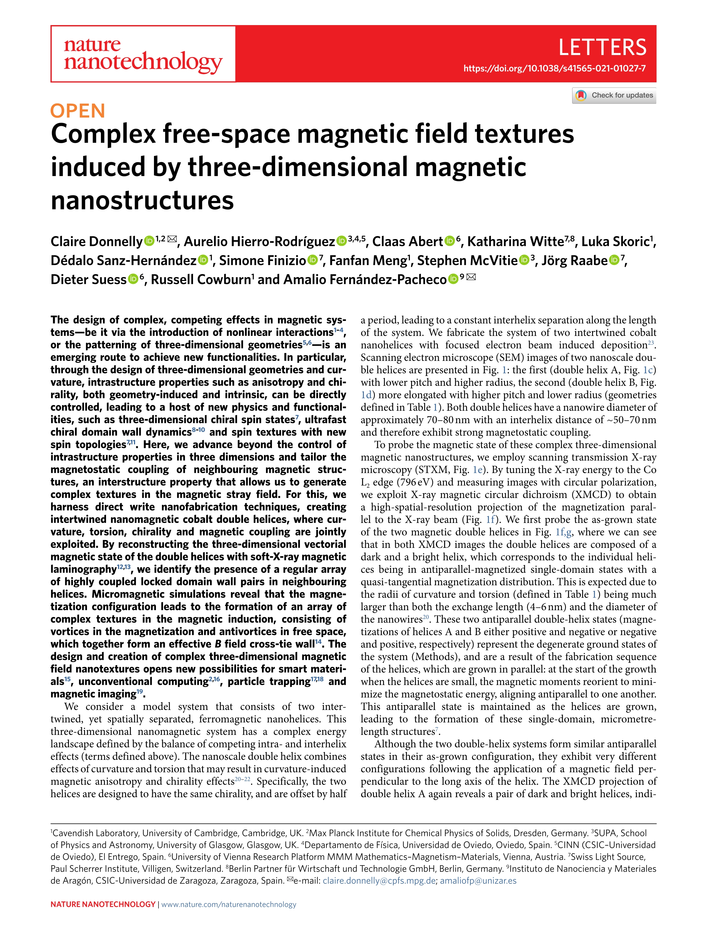 Complex free-space magnetic field textures induced by three-dimensional magnetic nanostructures