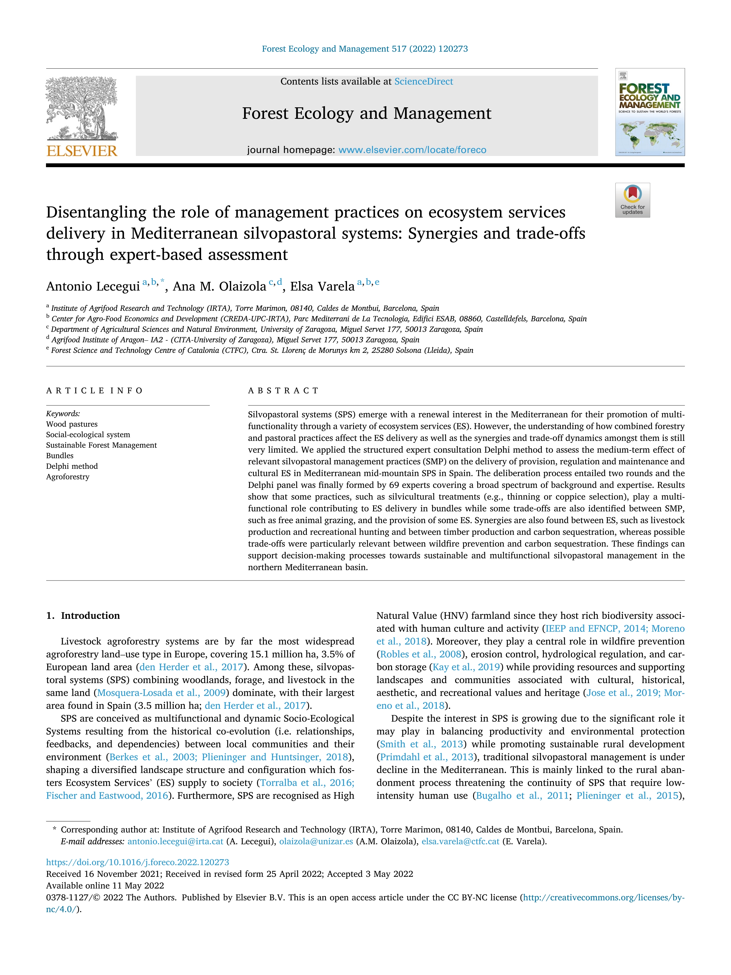 Disentangling the role of management practices on ecosystem services delivery in Mediterranean silvopastoral systems: Synergies and trade-offs through expert-based assessment