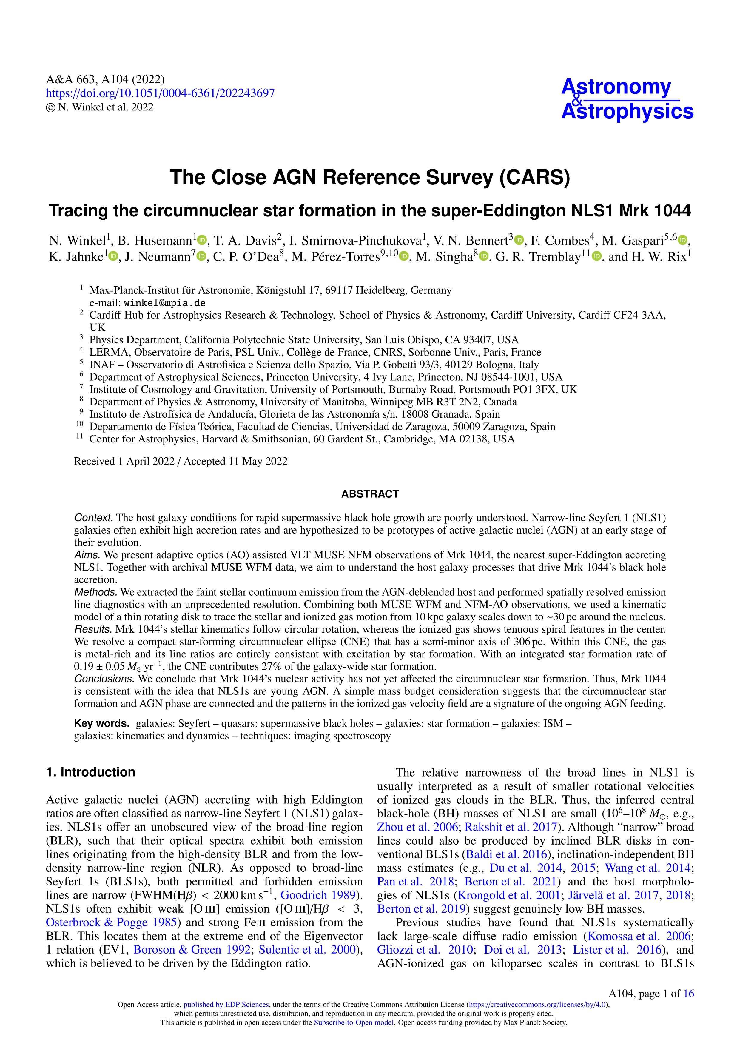 The Close AGN Reference Survey (CARS): Tracing the circumnuclear star formation in the super-Eddington NLS1 Mrk 1044