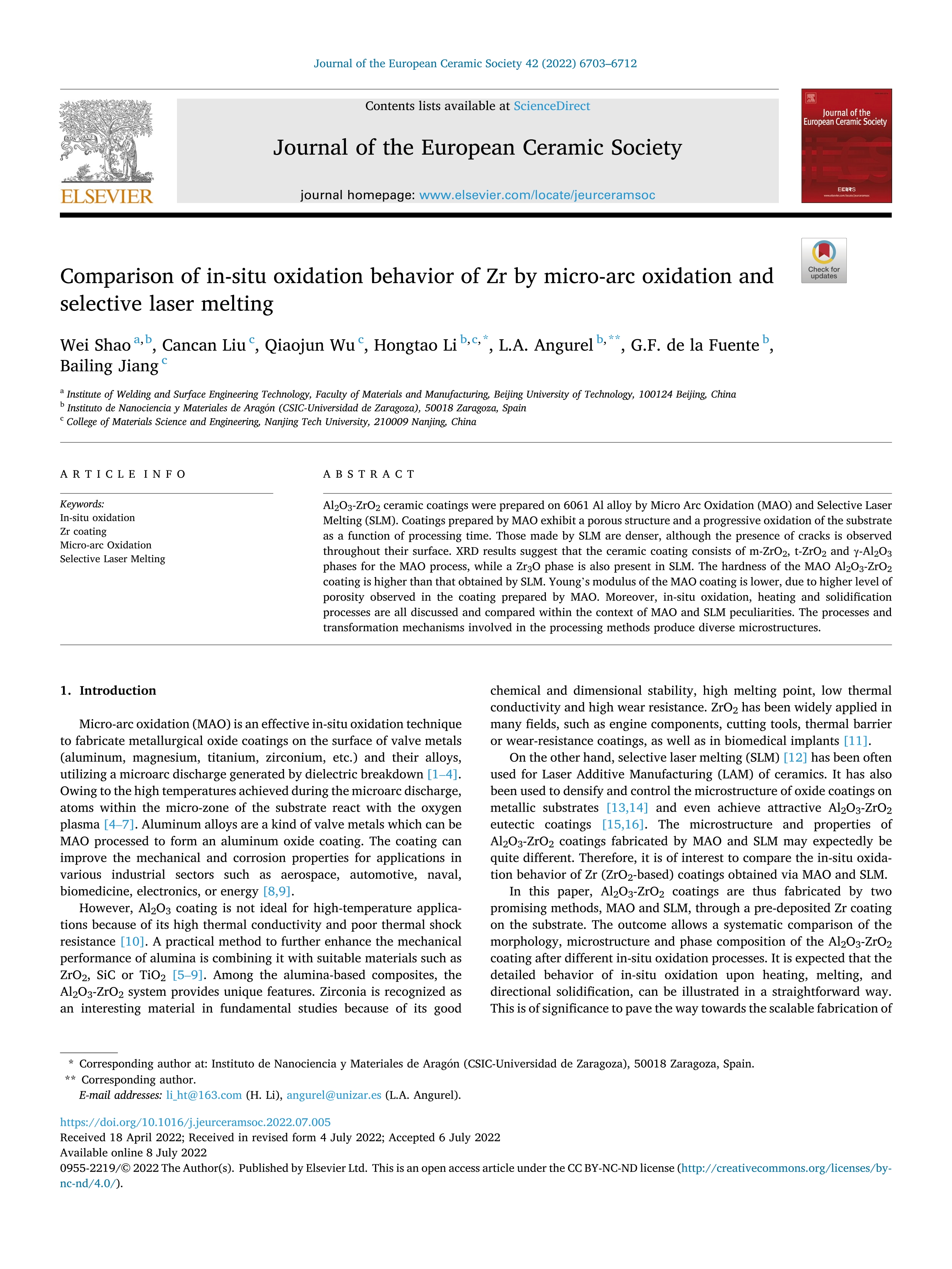 Comparison of in-situ oxidation behavior of Zr by micro-arc oxidation and selective laser melting