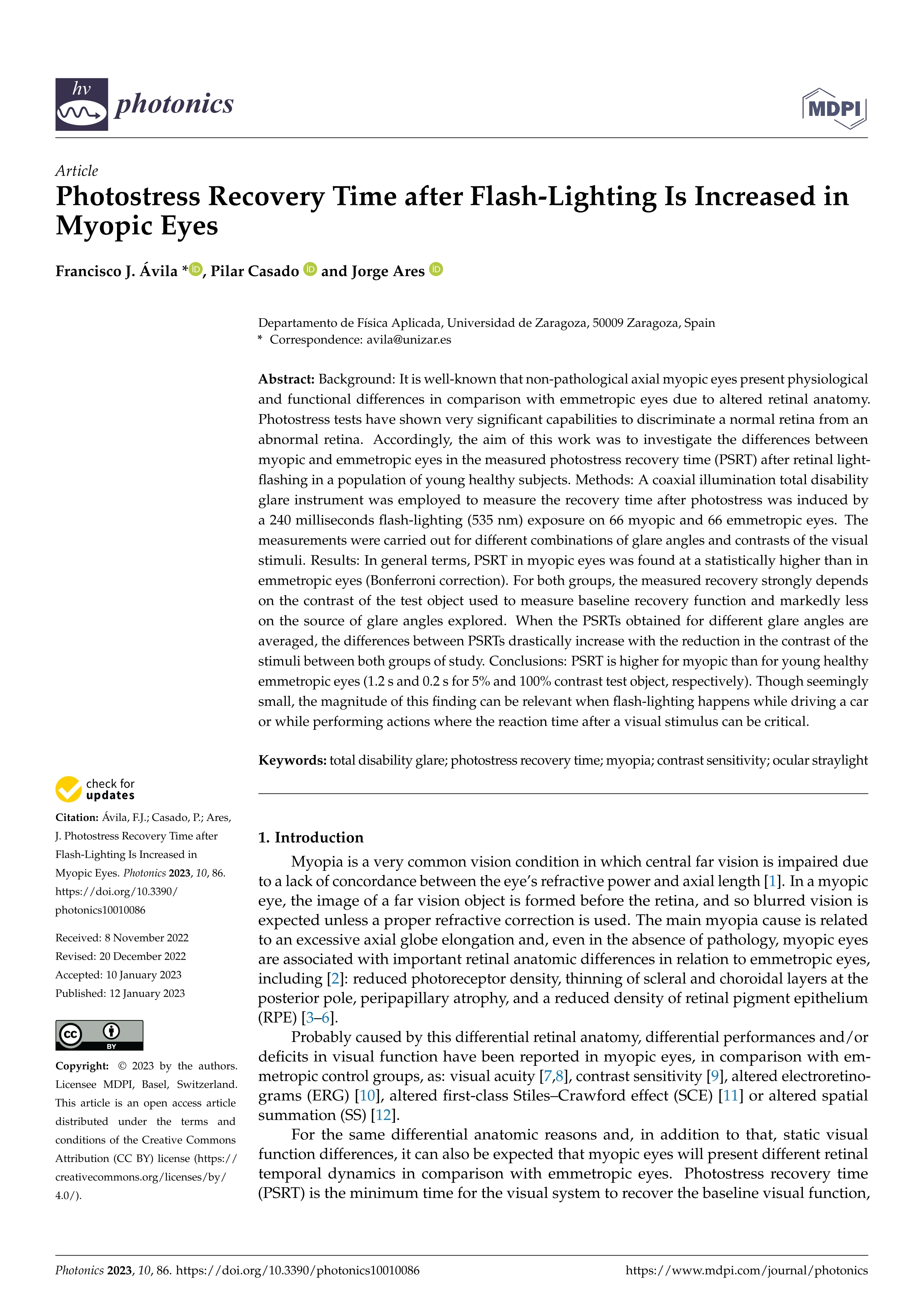 Photostress Recovery Time after Flash-Lighting Is Increased in Myopic Eyes