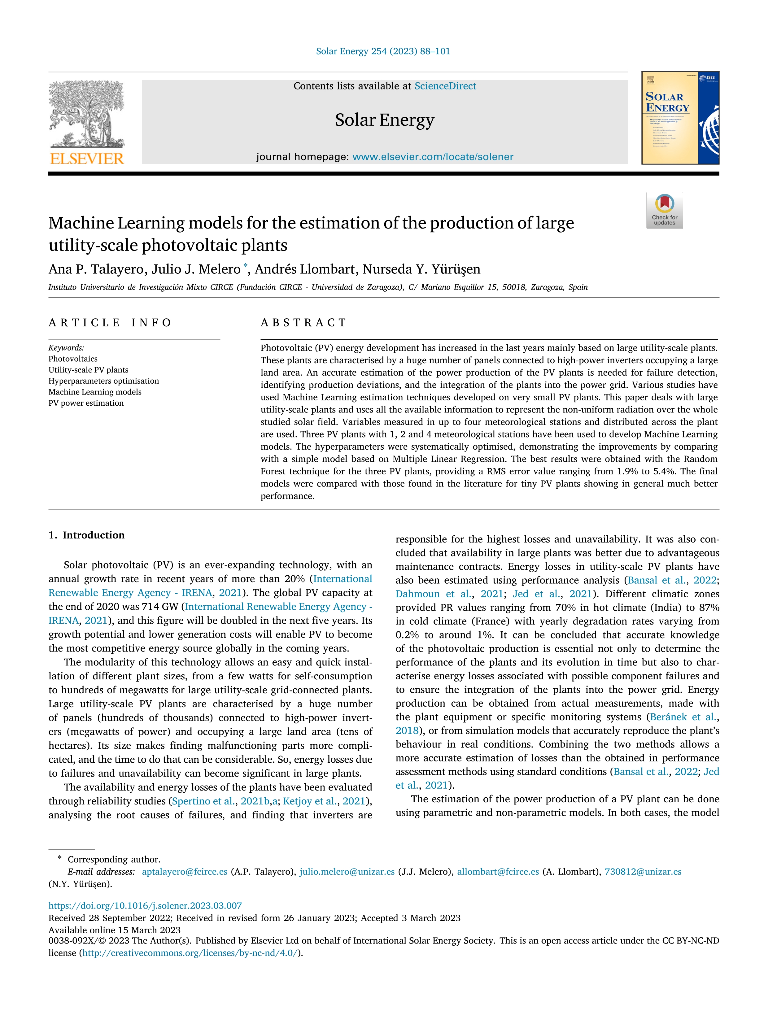 Machine Learning models for the estimation of the production of large utility-scale photovoltaic plants