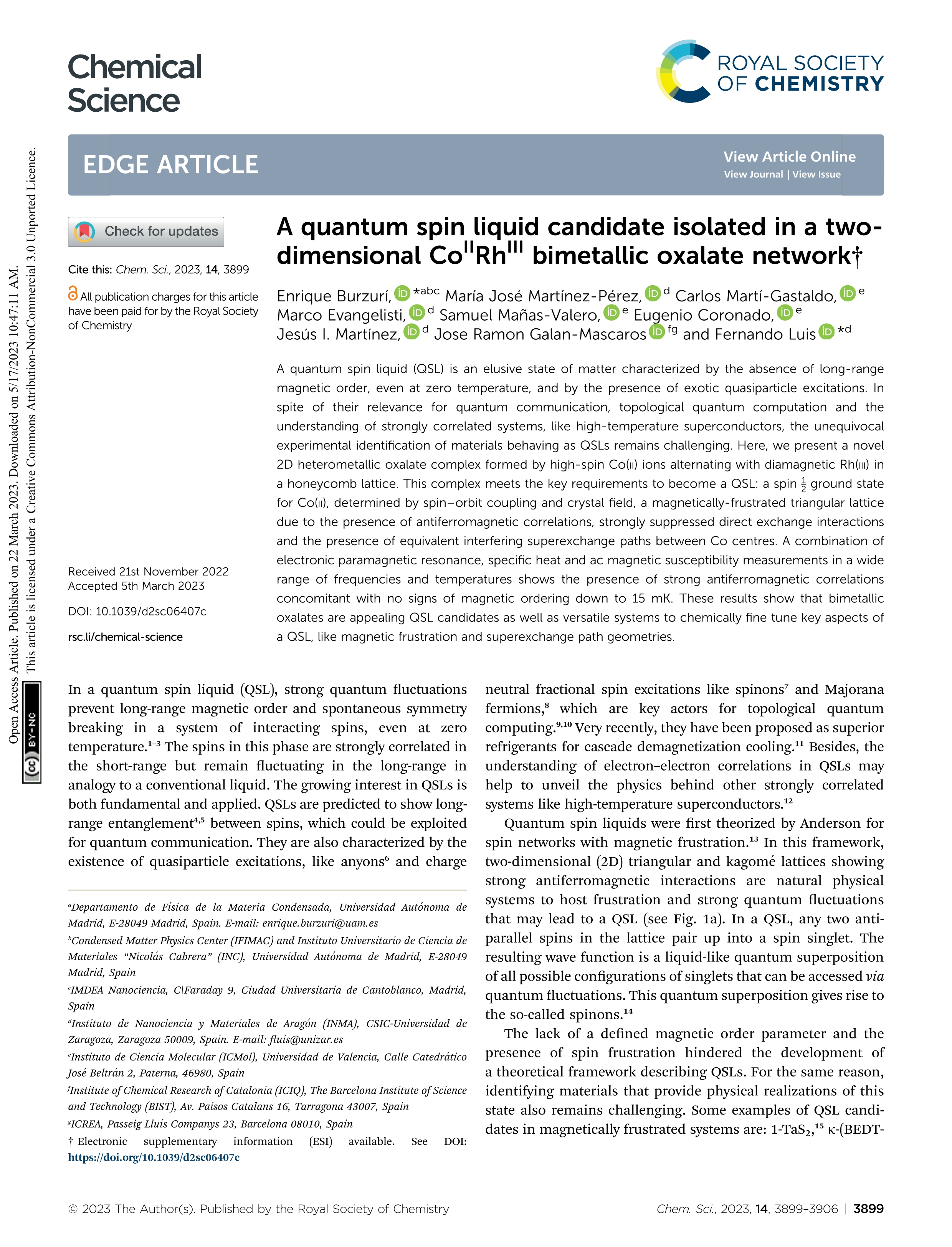 A quantum spin liquid candidate isolated in a two-dimensional Co<sup>II</sup>Rh<sup>III</sup> bimetallic oxalate network