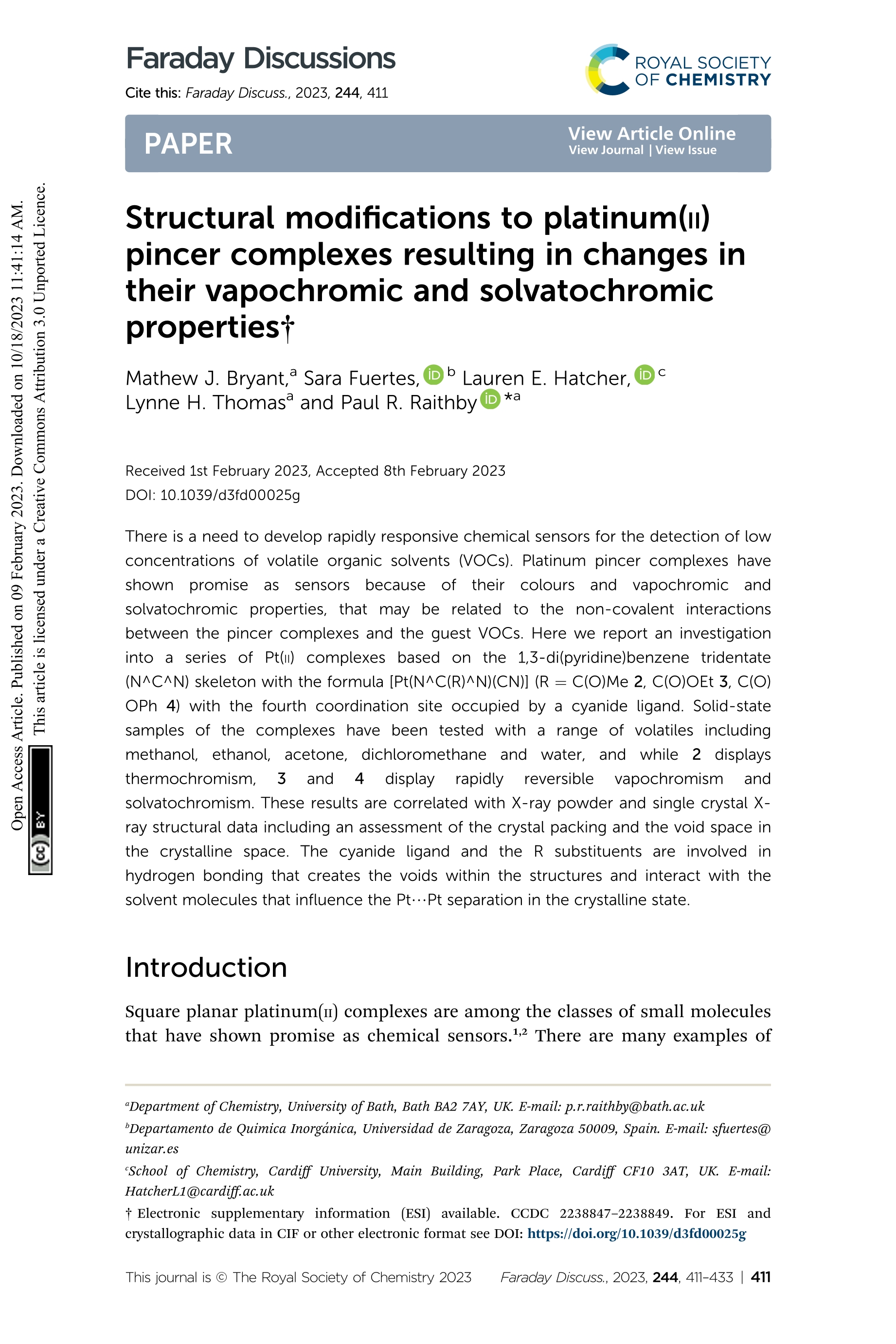 Structural modifications to platinum(ii) pincer complexes resulting in changes in their vapochromic and solvatochromic properties