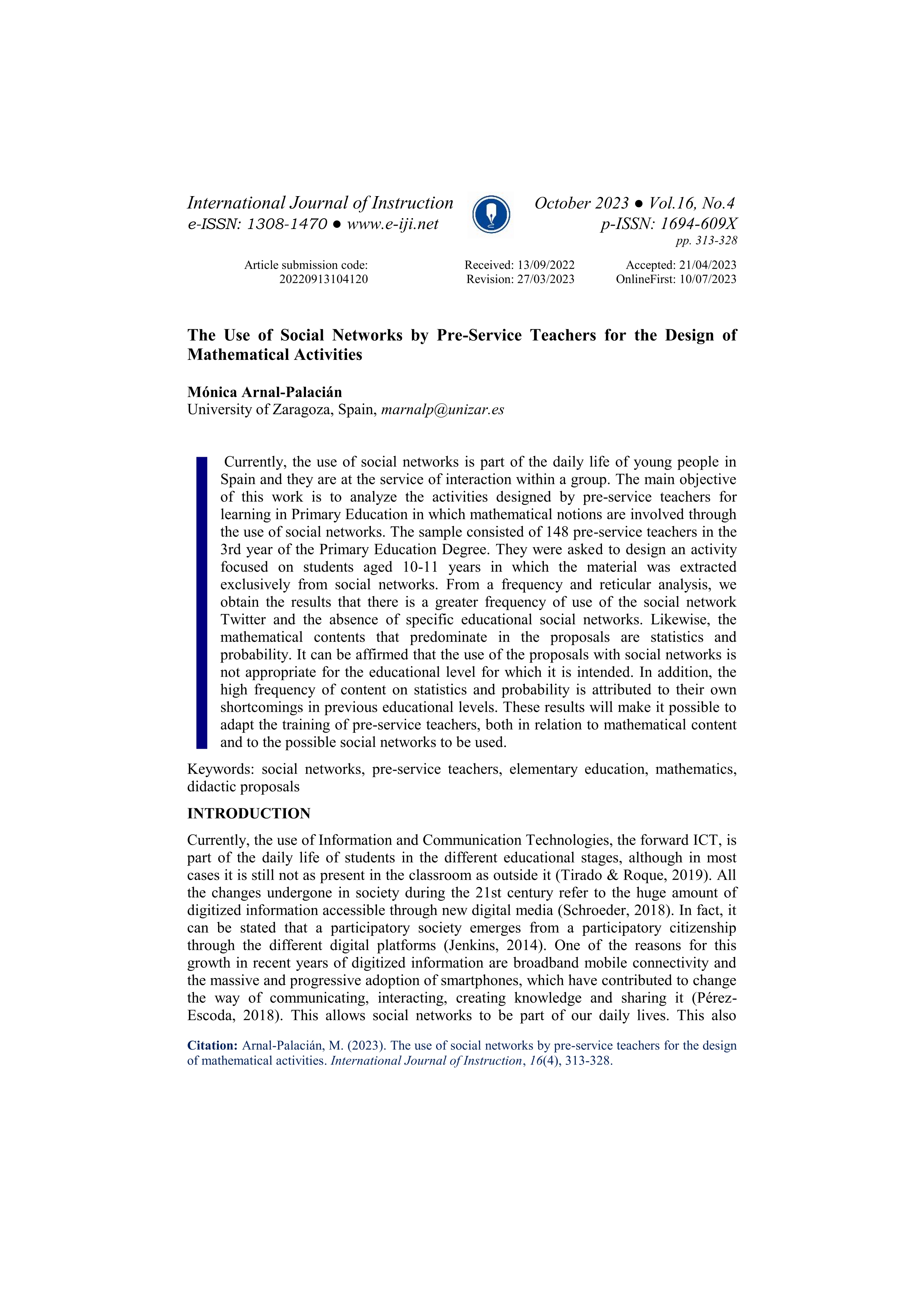 The use of social networks by pre-service teachers for the design of mathematical activities