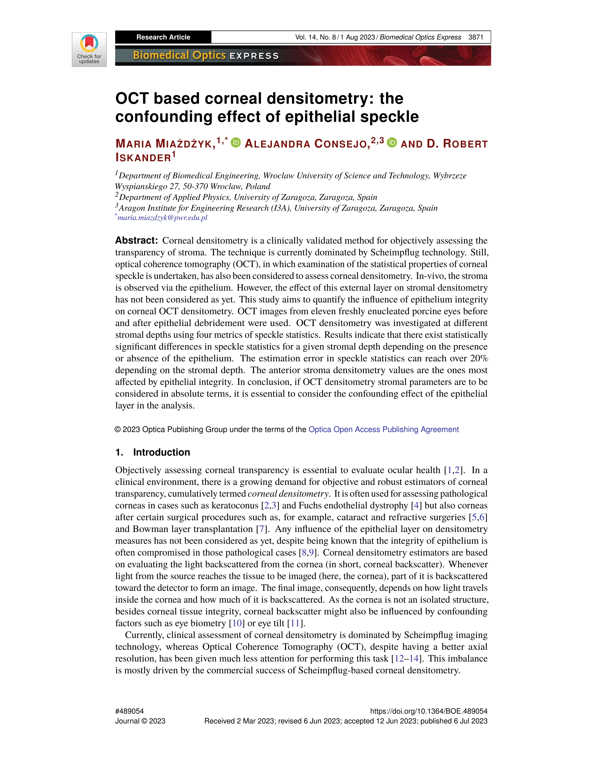 OCT based corneal densitometry: the confounding effect of epithelial speckle