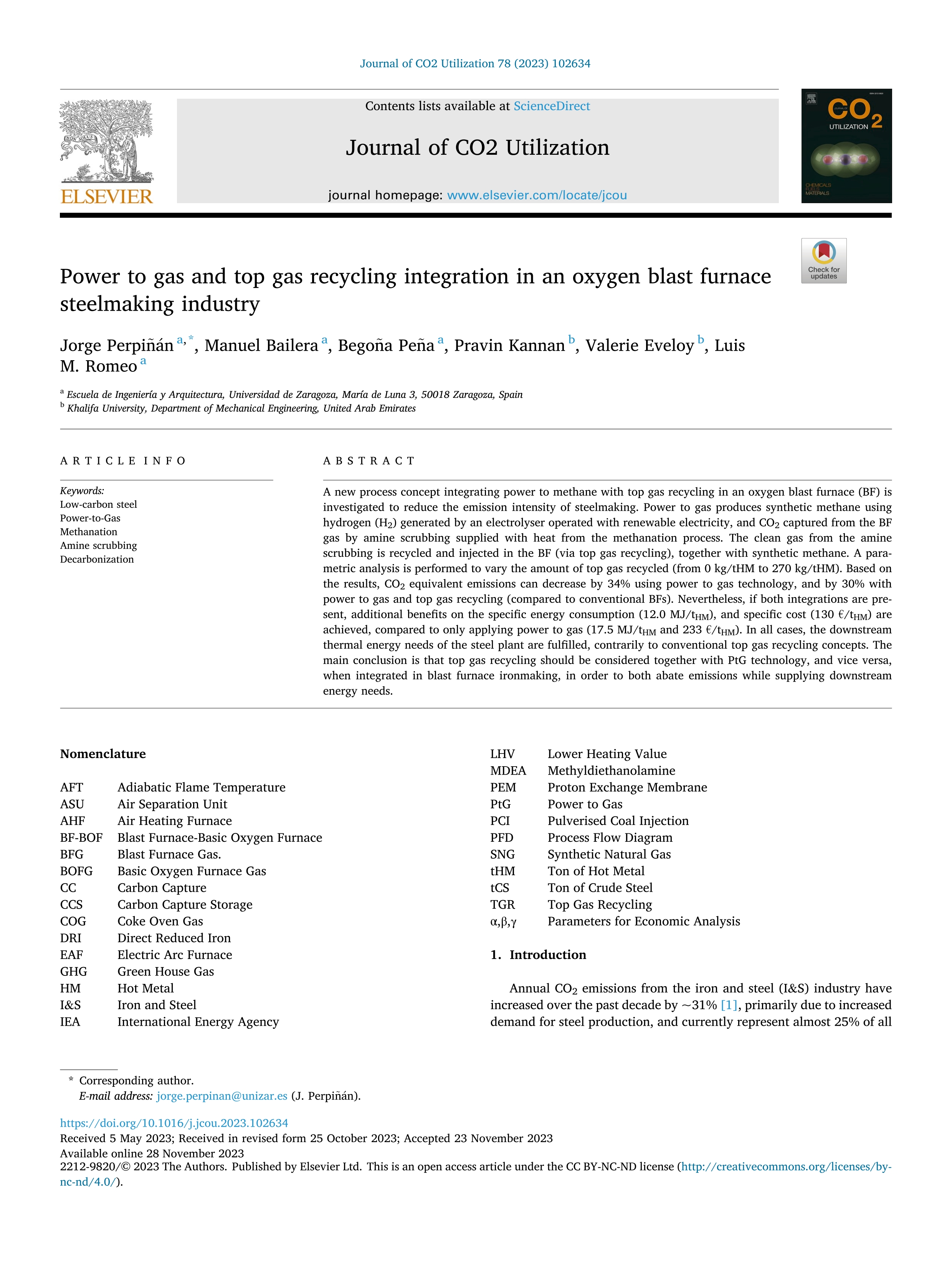 Power to gas and top gas recycling integration in an oxygen blast furnace steelmaking industry