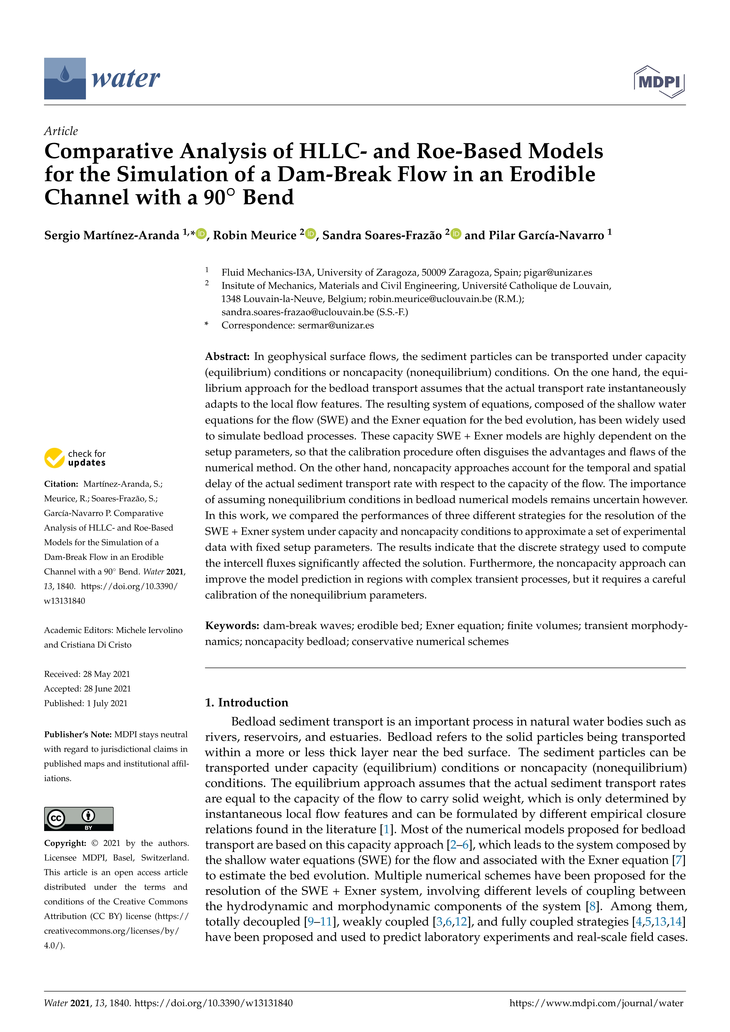 Comparative analysis of HLLC-and roe-based models for the simulation of a dam-break flow in an erodible channel with a 90¿ bend