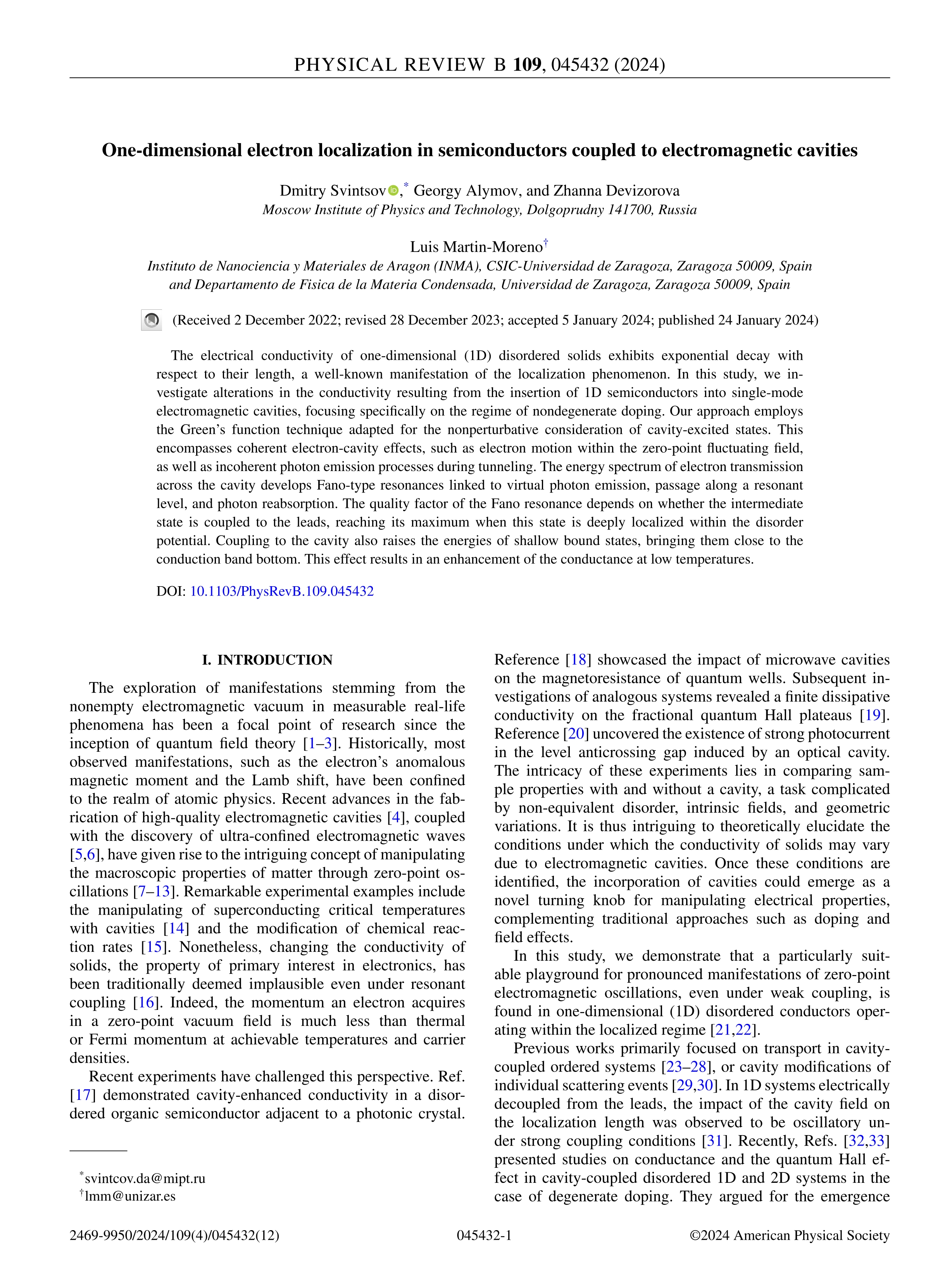 One-dimensional electron localization in semiconductors coupled to electromagnetic cavities