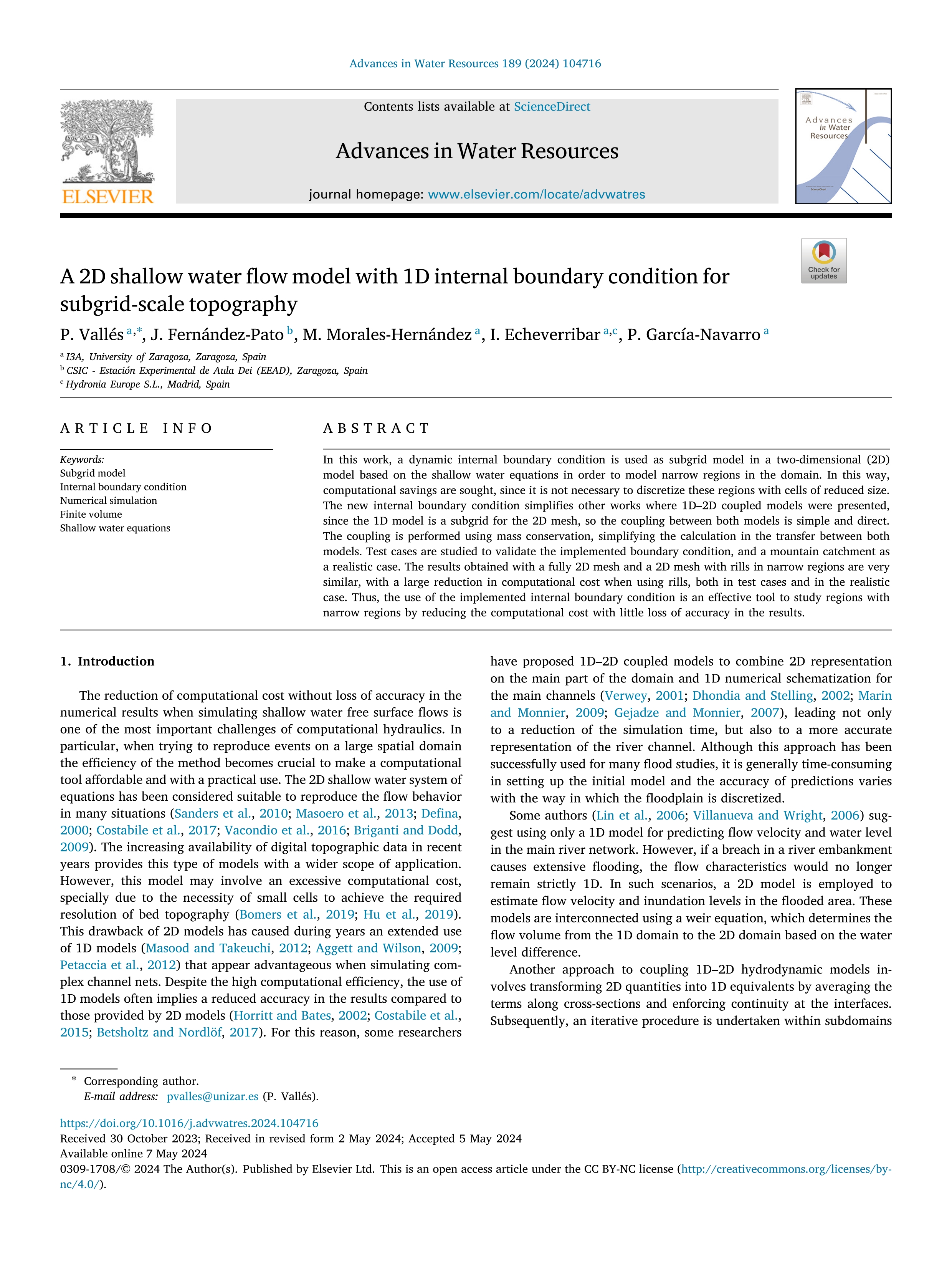 A 2D shallow water flow model with 1D internal boundary condition for subgrid-scale topography