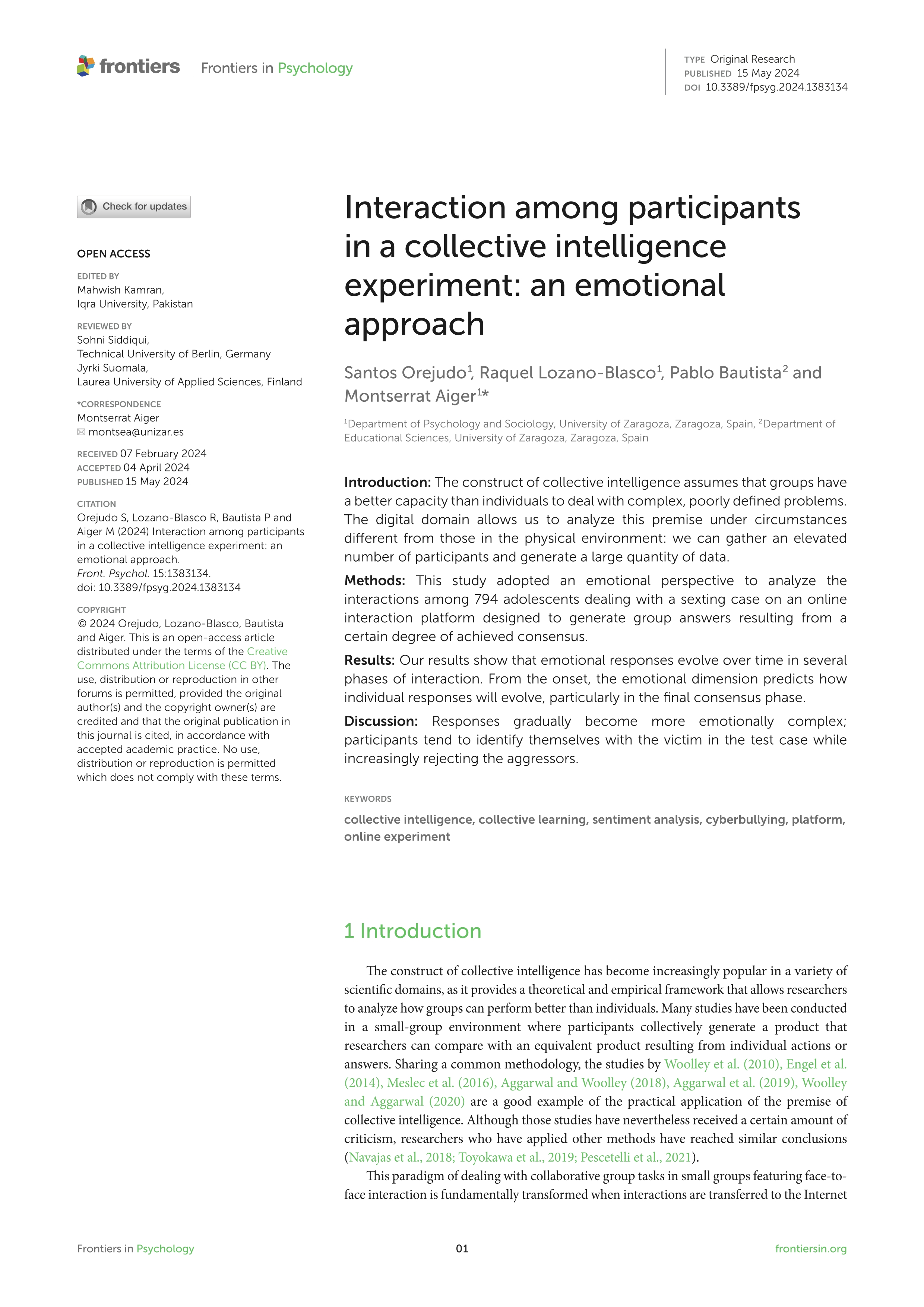 Interaction among participants in a collective intelligence experiment: an emotional approach