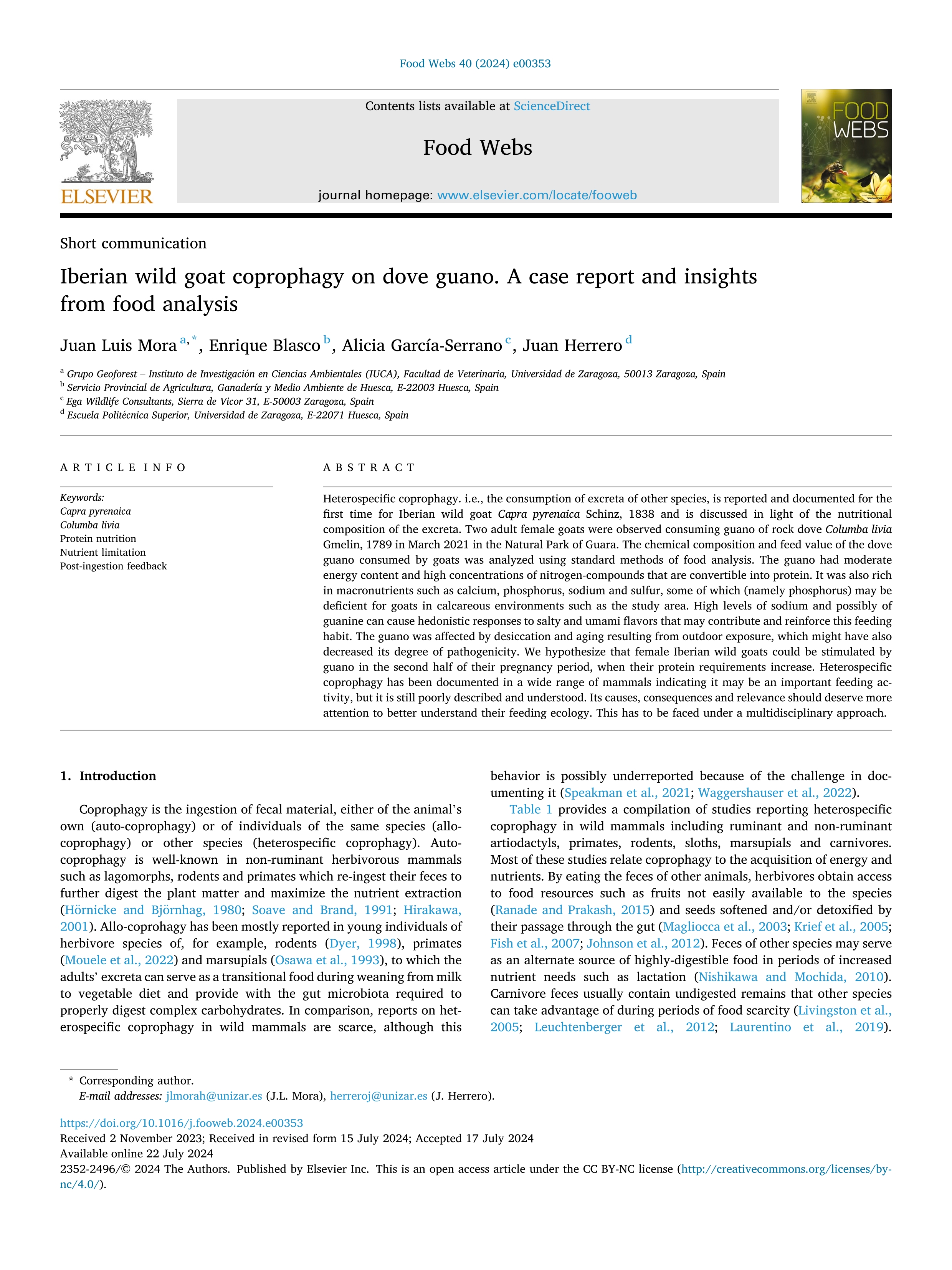 Iberian wild goat coprophagy on dove guano. A case report and insights from food analysis