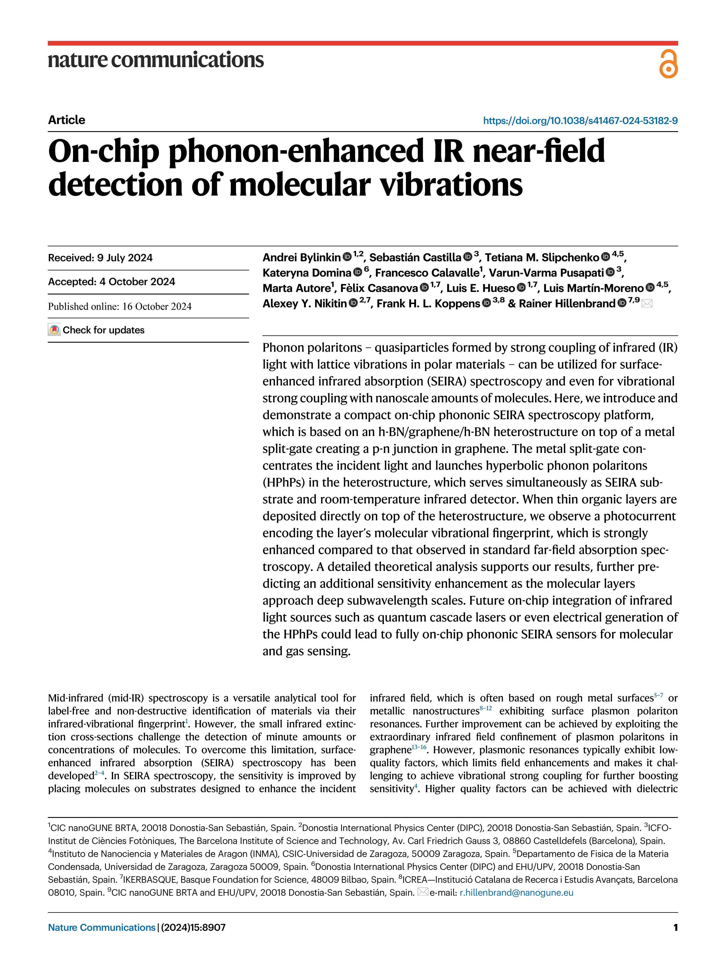 On-chip phonon-enhanced IR near-field detection of molecular vibrations
