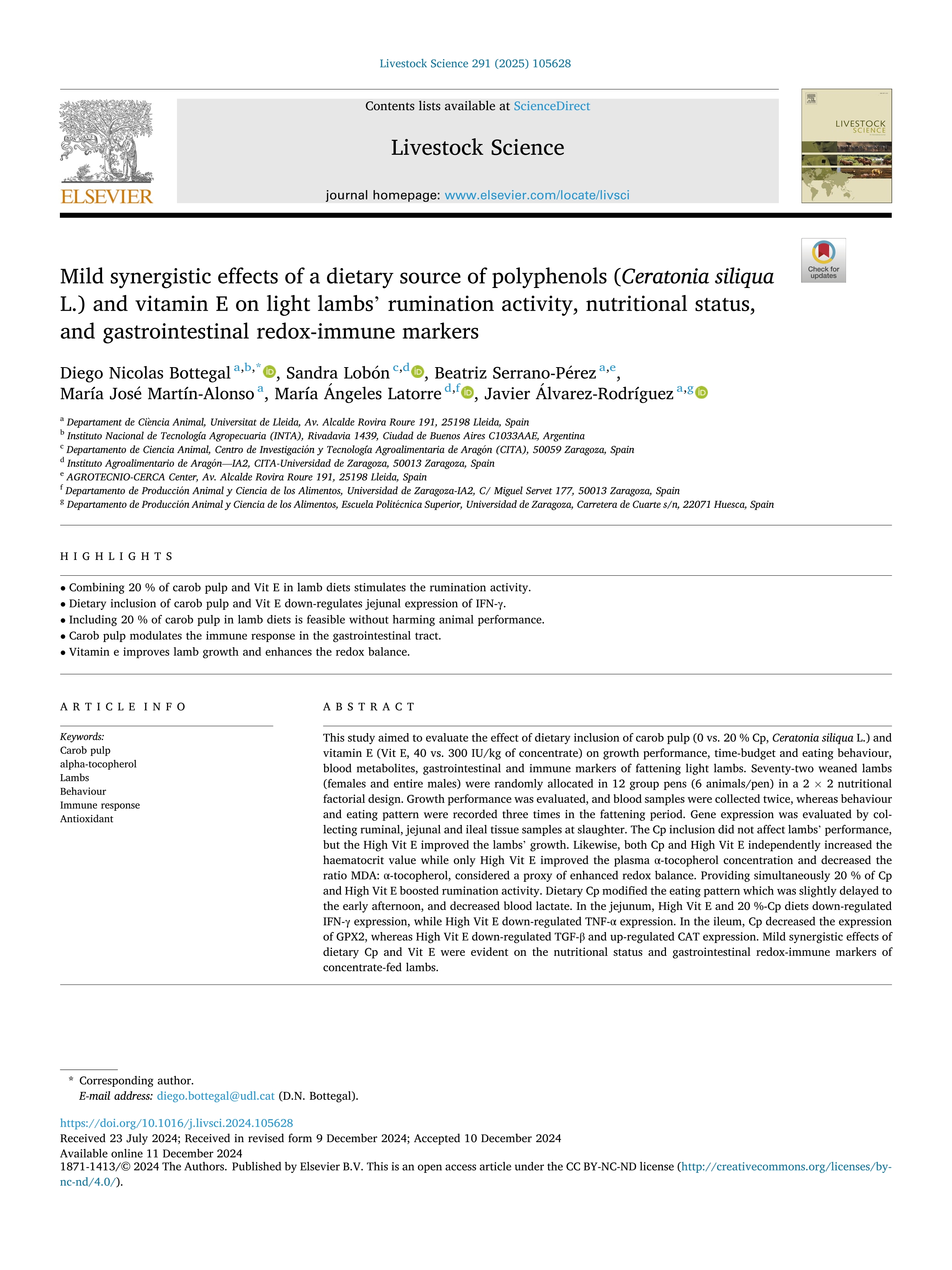 Mild synergistic effects of a dietary source of polyphenols (Ceratonia siliqua L.) and vitamin E on light lambs’ rumination activity, nutritional status, and gastrointestinal redox-immune markers