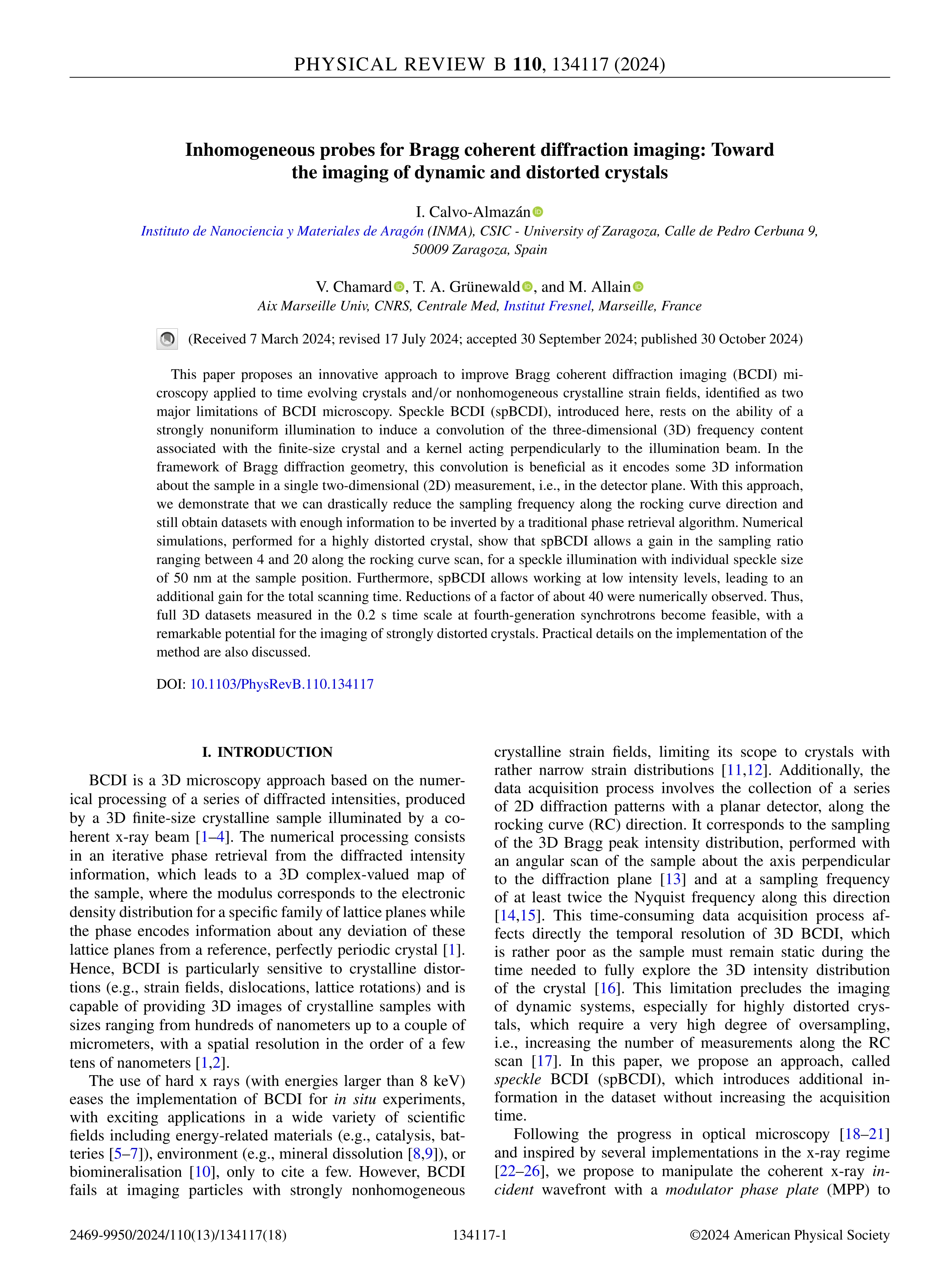 Inhomogeneous probes for Bragg coherent diffraction imaging: Toward the imaging of dynamic and distorted crystals