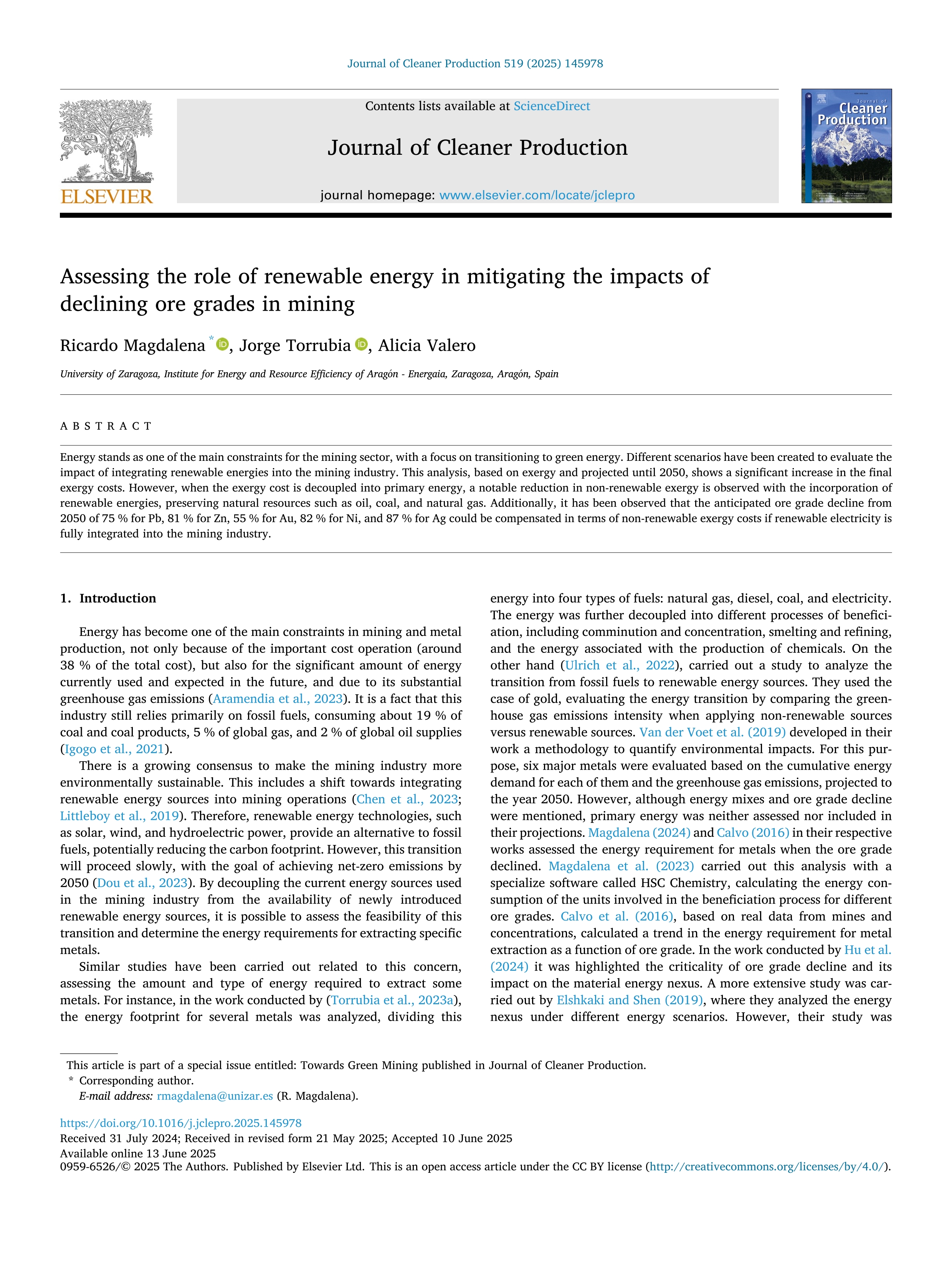 Assessing the role of renewable energy in mitigating the impacts of declining ore grades in mining