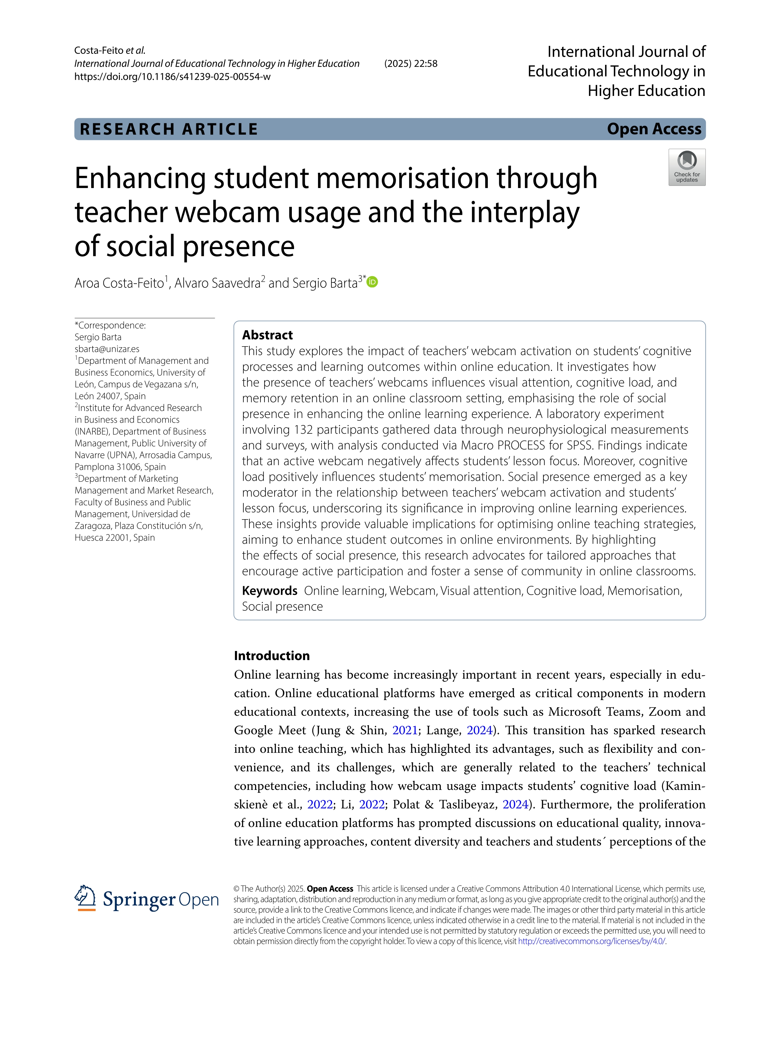 Enhancing student memorisation through teacher webcam usage and the interplay of social presence