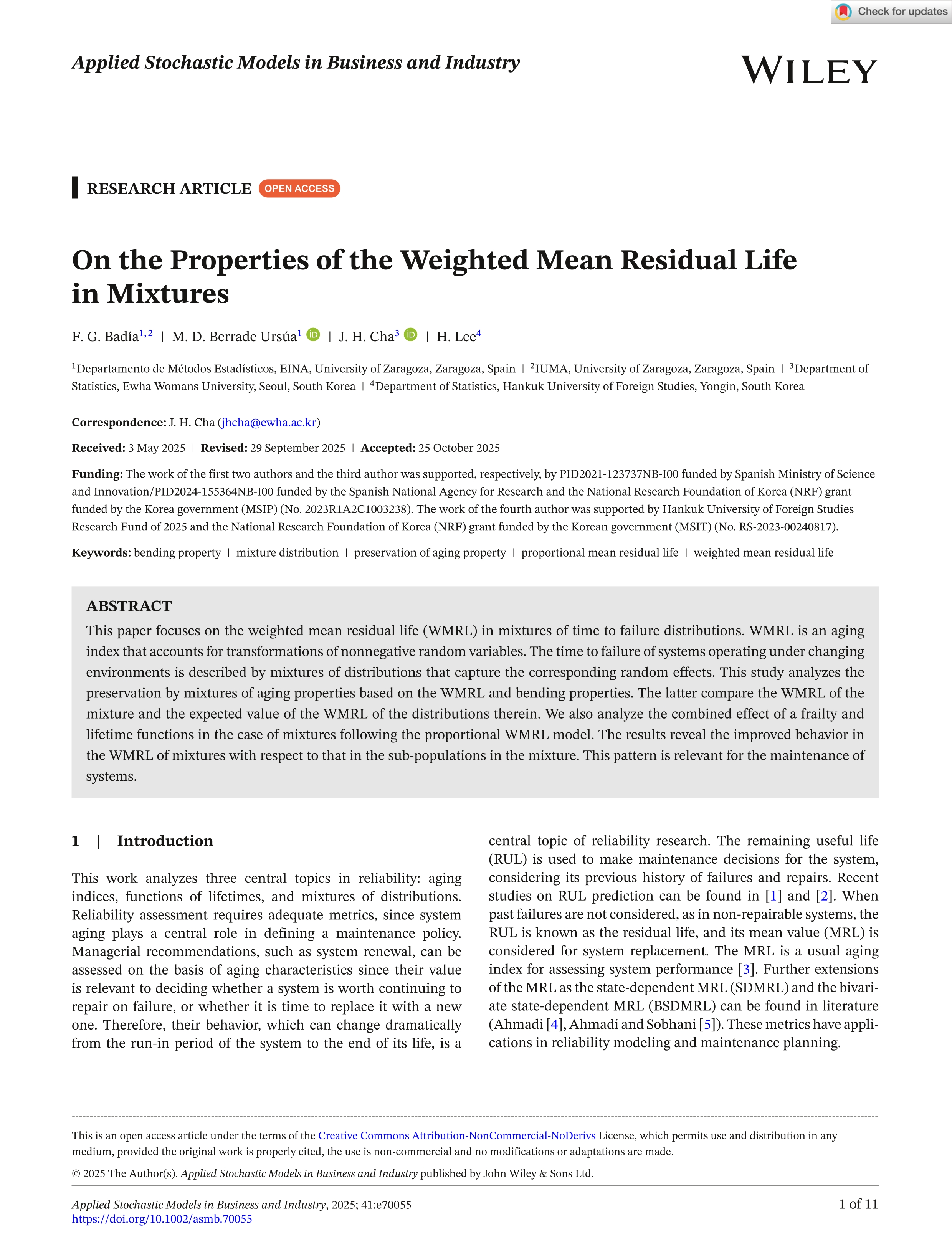On the Properties of the Weighted Mean Residual Life in Mixtures