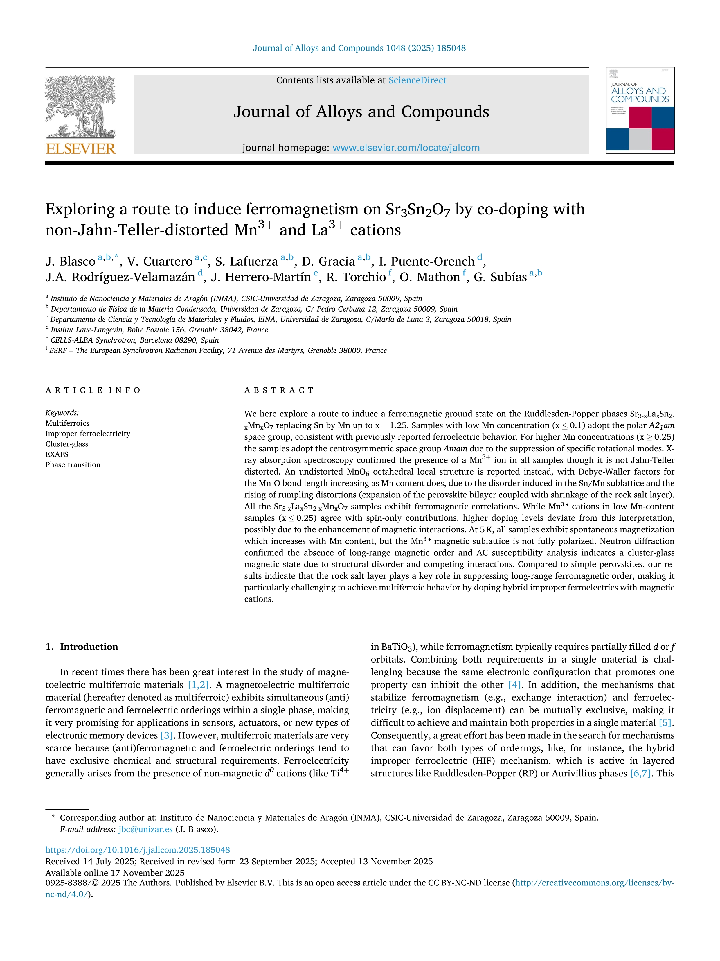Exploring a route to induce ferromagnetism on Sr3Sn2O7 by co-doping with non-Jahn-Teller-distorted Mn3+ and La3+ cations