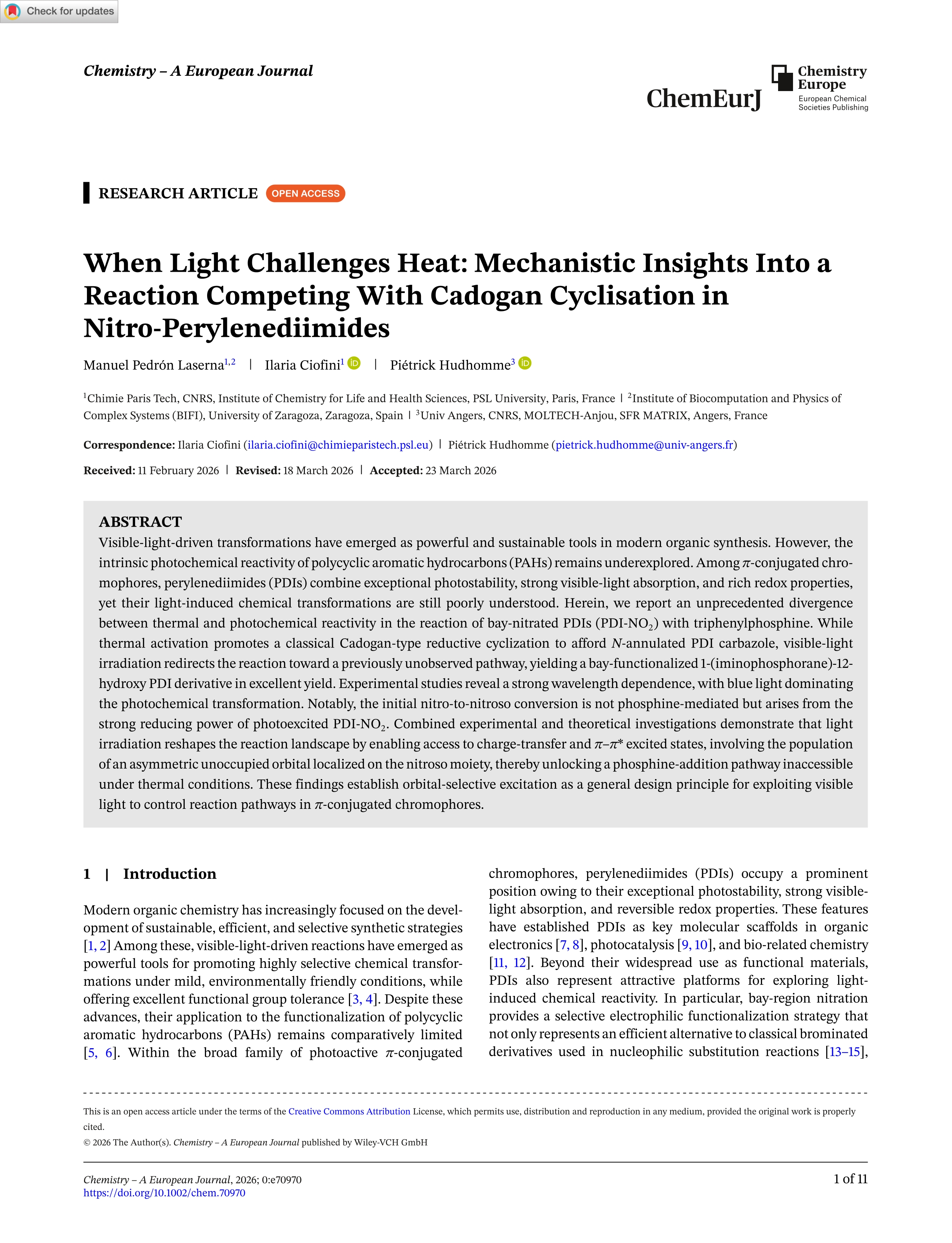 When light challenges heat: mechanistic insights into a reaction competing with Cadogan Cyclisation in Nitro‐Perylenediimides