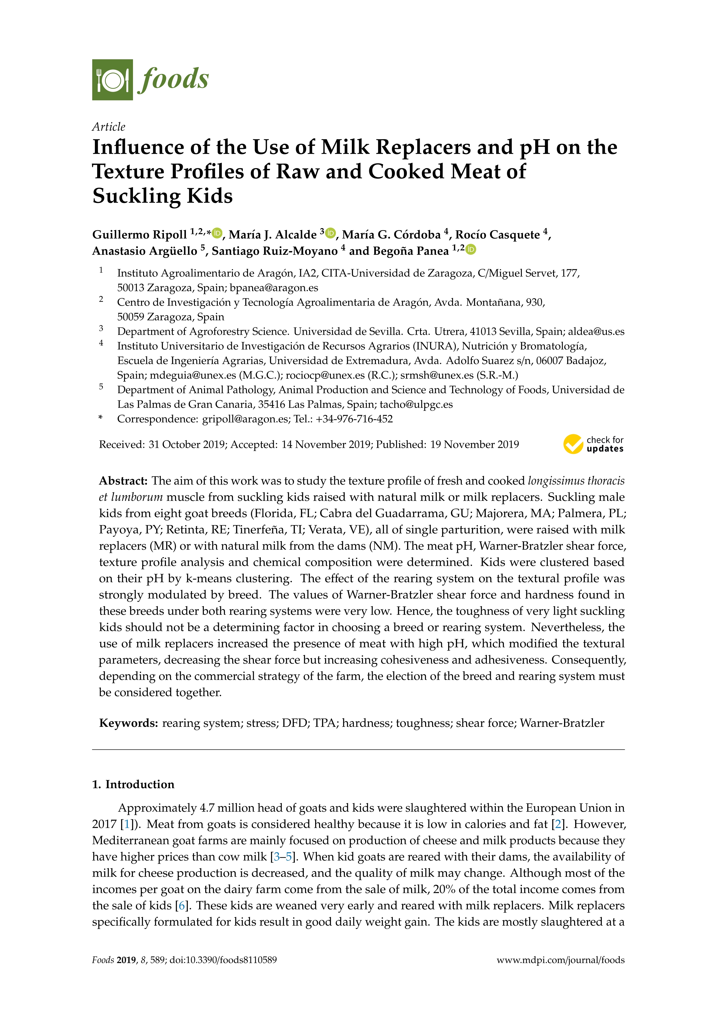 Influence of the use of milk replacers and pH on the texture profiles of raw and cooked meat of suckling kids